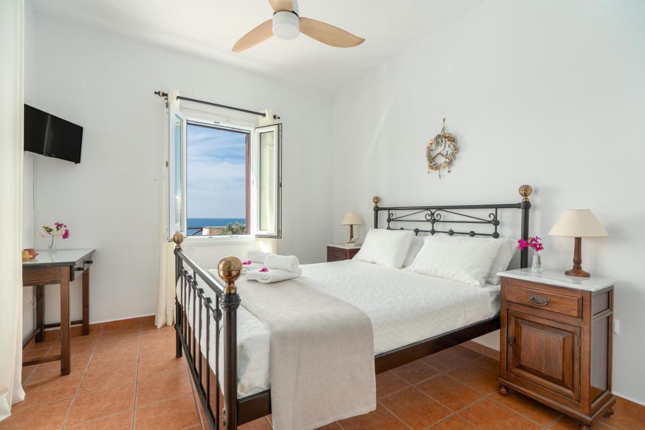 Reggina'S Apartments Finikas (Syros) Exterior foto